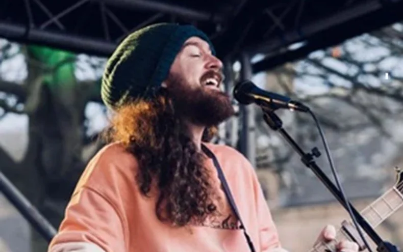 Live Music with Timothy Hoad - Derby Days Out