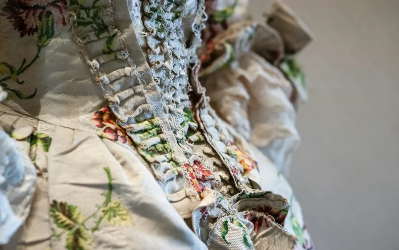 Embellish your clothes with Embroidery - Derby Days Out